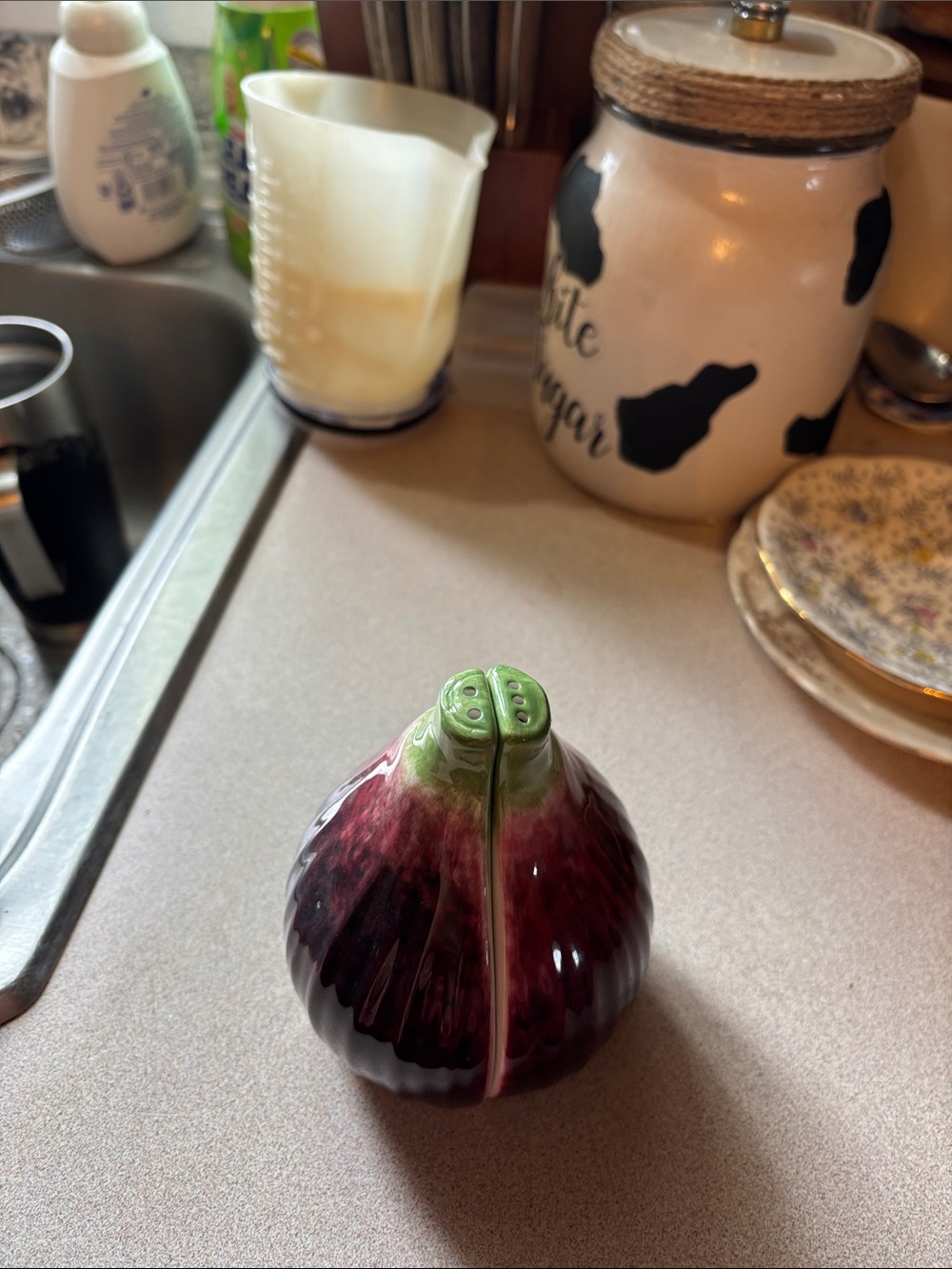 Source Unknown Purple and Green Fig-Shaped Salt and Pepper Shaker Set